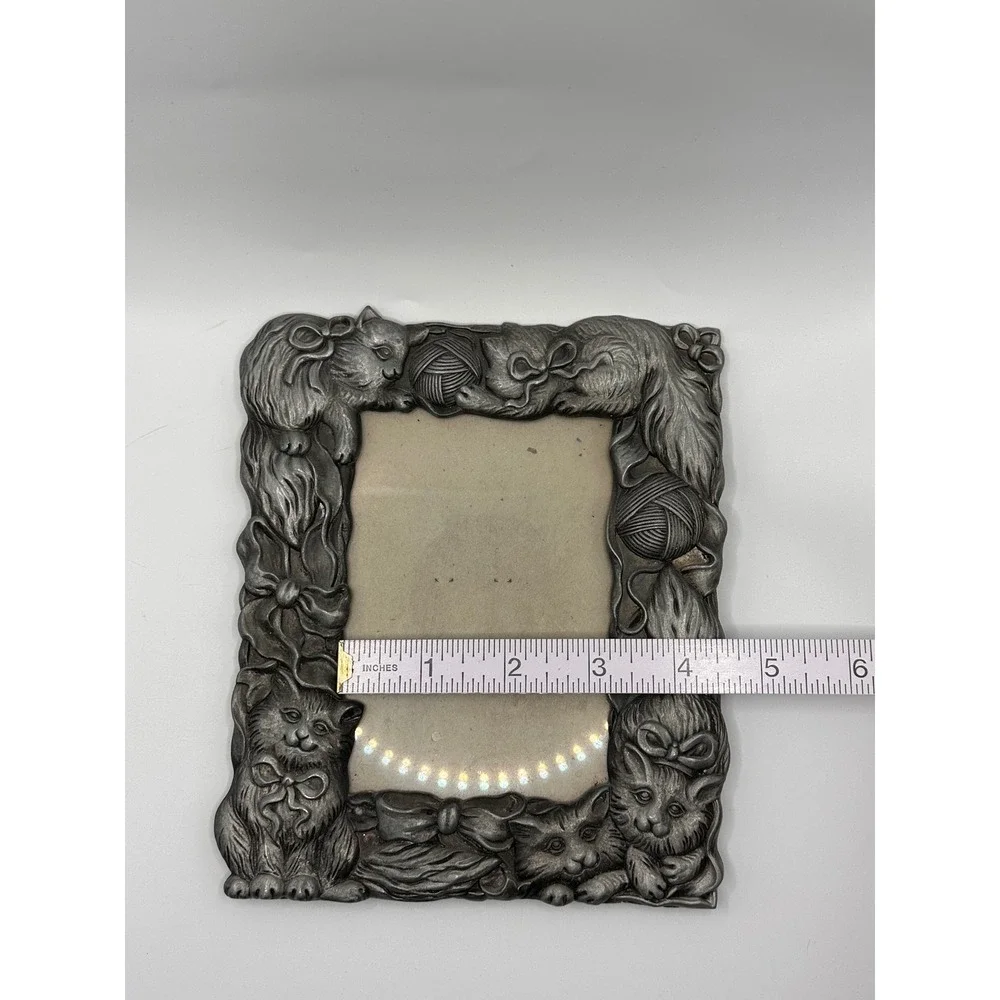 Vintage Pewter Tone Cat and Yarn Metal Picture Frame Ornate 3.5x5 Photo Frame